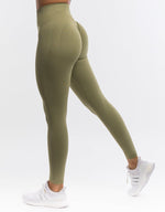 Jayla Scrunch Leggings - XS / Army Green | LIMITLESS FIT WEAR