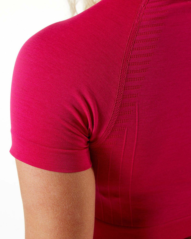 Magnitude Seamless Crop Top - Red - S / Red | LIMITLESS FIT WEAR