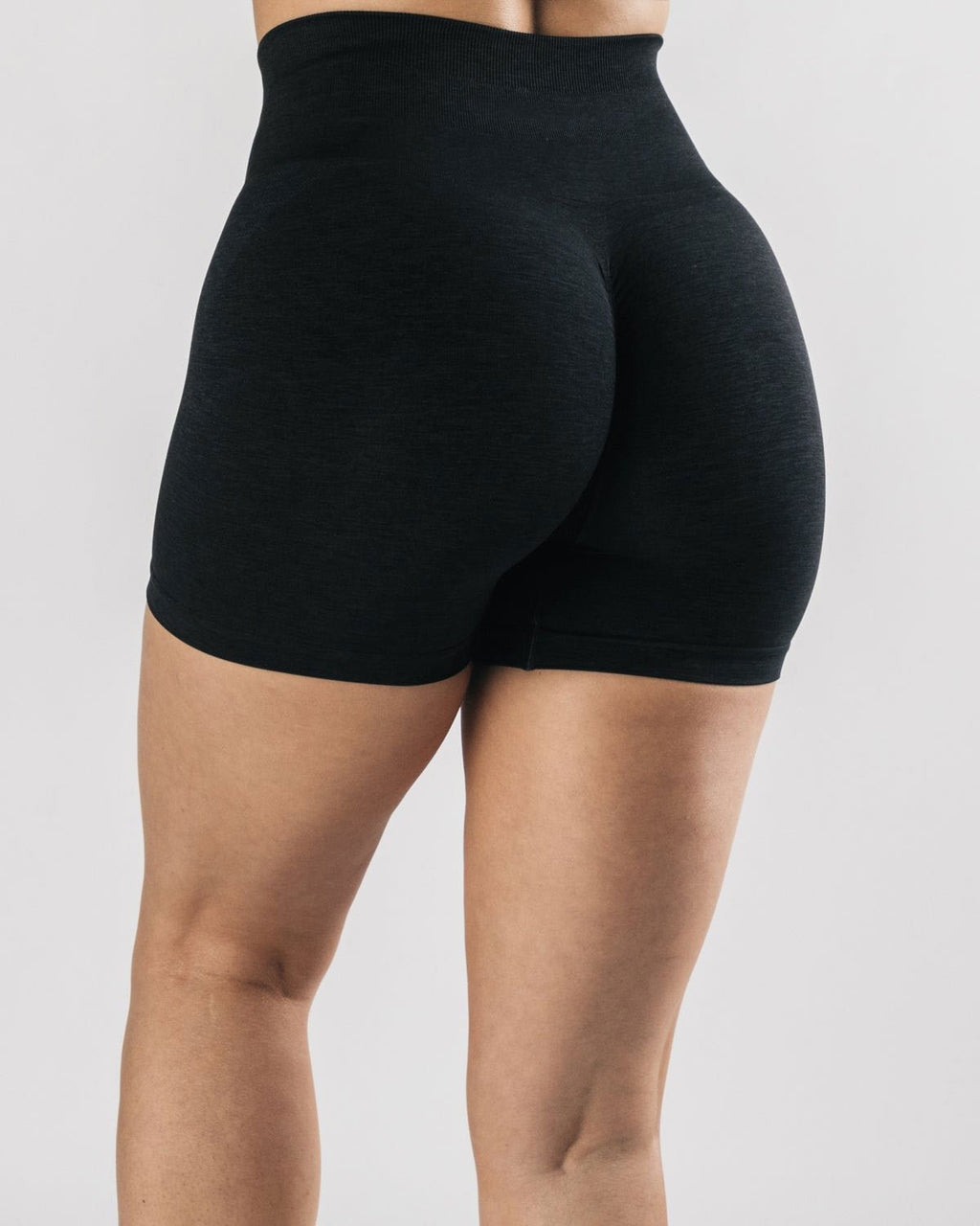 Magnitude Seamless Shorts - Black - | LIMITLESS FIT WEAR